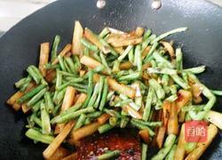 土豆燉豆角的做法圖解7