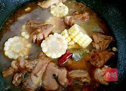 猪蹄玉米汤的做法图解7