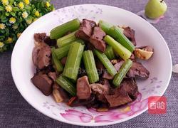 芹菜炒猪心的做法图解8