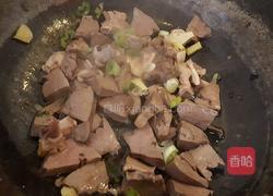 芹菜炒猪心的做法图解6