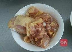 玉米大枣鸡汤的做法图解1