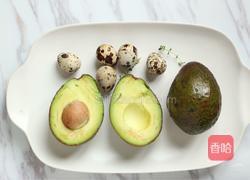 牛油果烤蛋的做法图解1
