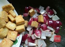 洋葱炒豆腐的做法图解7