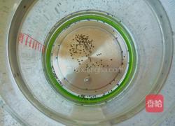 奶盖奶茶的做法图解2