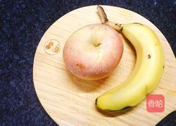 香蕉苹果汁的做法图解1