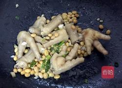 鸡爪焖黄豆的做法图解9