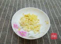 油豆腐炒青椒的做法图解3