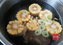 大骨玉米汤的做法图解5