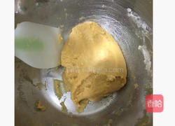 蛋黄莲蓉月饼的做法图解11