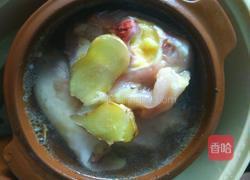 红枣枸杞香菇鸡汤的做法图解3