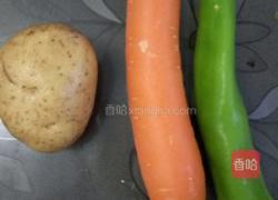 土豆胡萝卜丝的做法图解1