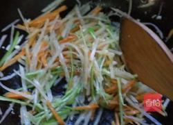 土豆胡萝卜丝的做法图解7