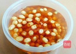 花生黄豆猪脚汤的做法图解1