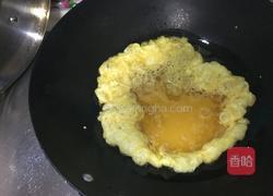 韭菜鸡蛋春卷的做法图解3