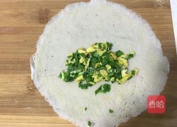 韭菜鸡蛋春卷的做法图解8