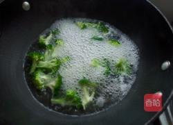 西红柿豆腐炒西兰花的做法图解5