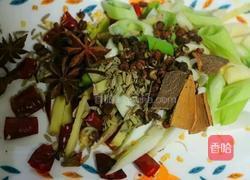 中秋吃虾欢乐一家的做法图解1