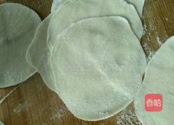 羊肉酸菜饺子的做法图解4