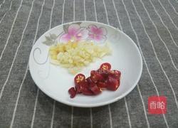 炒生菜的做法图解2