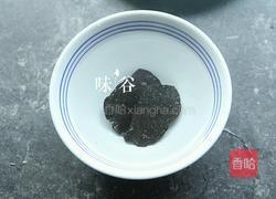 何首乌炖鸡的做法图解2