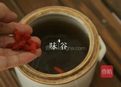 何首乌炖鸡的做法图解5