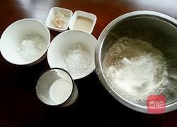 广式馒头的做法图解1