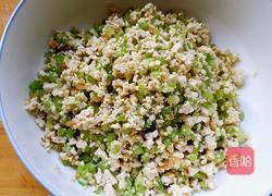 西芹海米水煎包的做法图解8