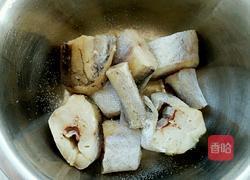 番茄浇汁鳕鱼的做法图解2