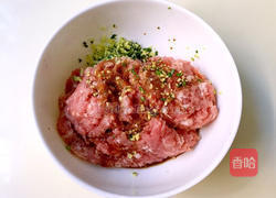 韭菜肉馅鸡蛋饺子的做法图解1