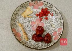 枸杞鸡汤的做法图解2