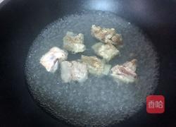 电饭锅焖排骨的做法图解1