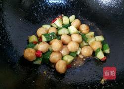 黄瓜炒鱼丸的做法图解8