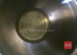 高压锅戚风蛋糕。的做法图解4