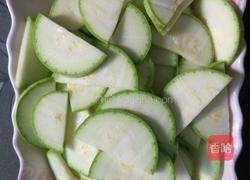 蚝油西葫芦的做法图解2