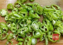 辣椒炒鸡肾的做法图解1