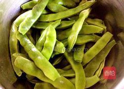 排骨焖豆角的做法图解2