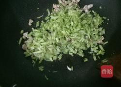 肉末香芹炒粉条的做法图解5