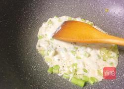 三文鱼意面的做法图解5