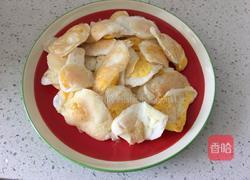 西红柿炒鹌鹑蛋的做法图解3