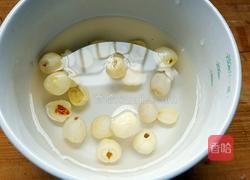 红薯莲子粥的做法图解3