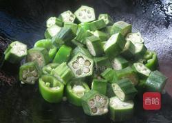 青椒炒秋葵的做法图解5