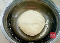 韭菜素包子的做法图解4