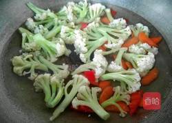 豆豉酱爆有机花菜的做法图解4