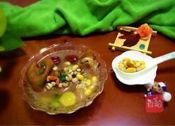 黄豆薏米猪脚汤的做法图解8