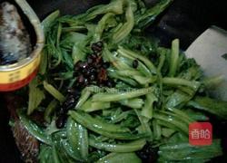 豆豉鲮鱼烧油麦的做法图解8