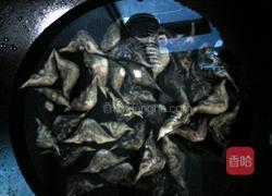 水煮菱角的做法图解2