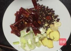 石锅鱼的做法图解3