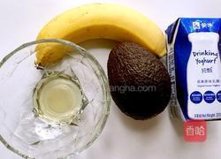 牛油果香蕉奶昔的做法图解1