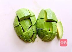 牛油果香蕉奶昔的做法图解3