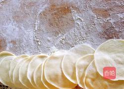 鲜虾水饺的做法图解6